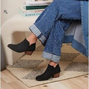 Lifestride Blake 8 Ankle Bootie Boot Perforated Black Faux Leather Stacked Heel